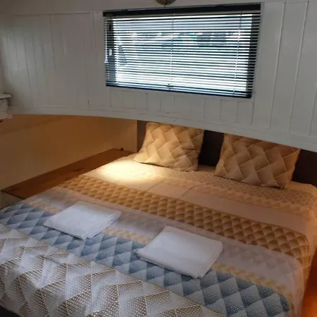 Apartmán Houseboat Trijntje City Center *