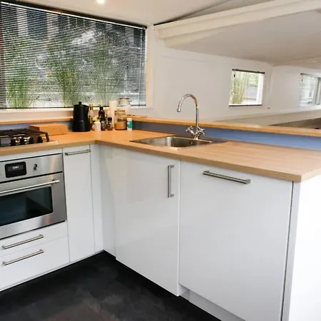 Apartamento Houseboat Trijntje City Center *