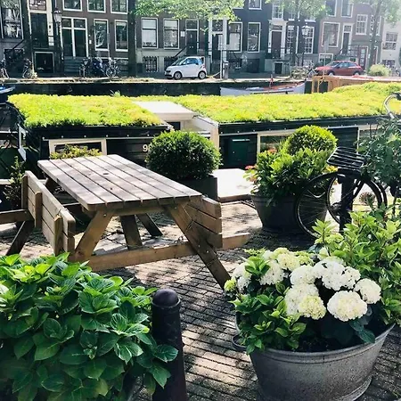 Houseboat Trijntje City Center